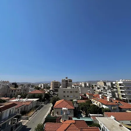 公寓 Mouson View 利马索尔