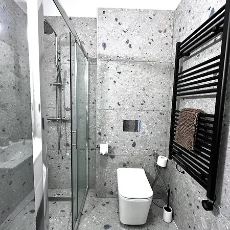 Mouson View Apartment *