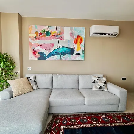 Mouson View Apartment *